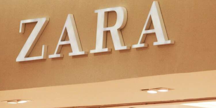 Detalle de la fachada de un negocio de Zara, la cadena española que abrió una nueva tienda en Israel