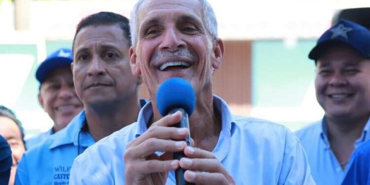 Nasry Asfura, candidato pro-Israel, en campaña electoral en Honduras