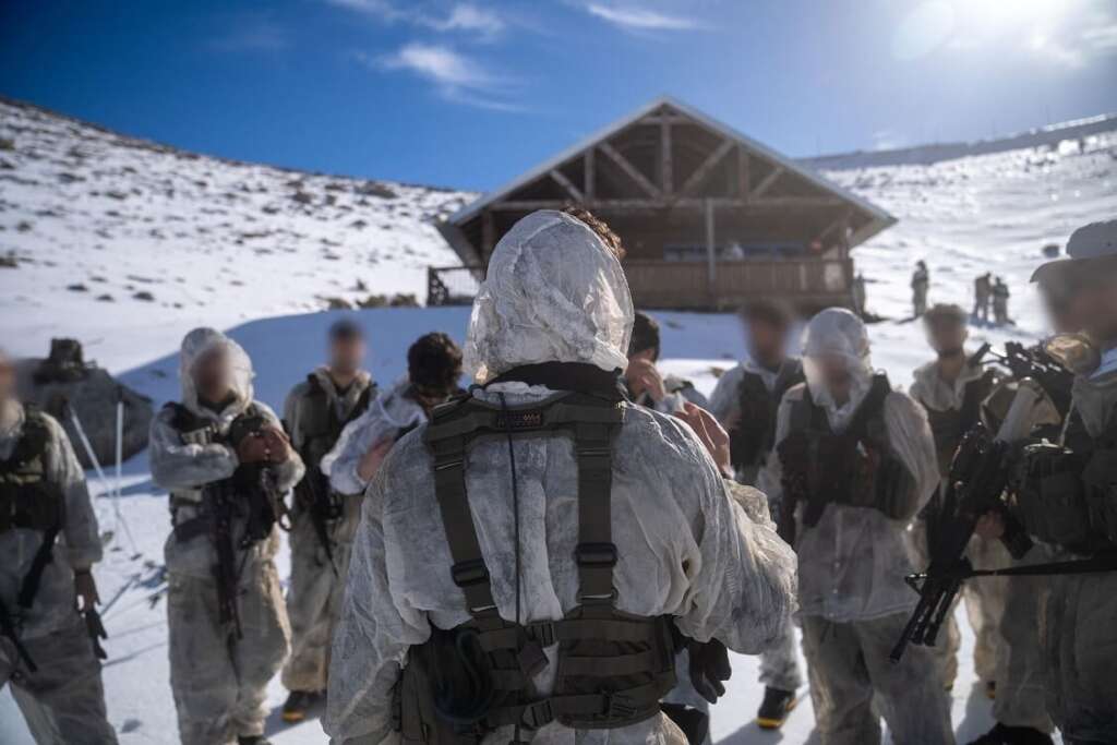 Soldados alpinistas de Israel en el monte Hermon